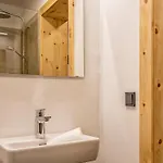 Deluxe Zirberl 5 Apartman *