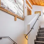 Deluxe Zirberl 5 Apartman *