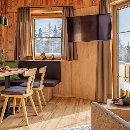Deluxe Zirberl 5 Apartment